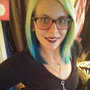 Meet your Posher, Letia